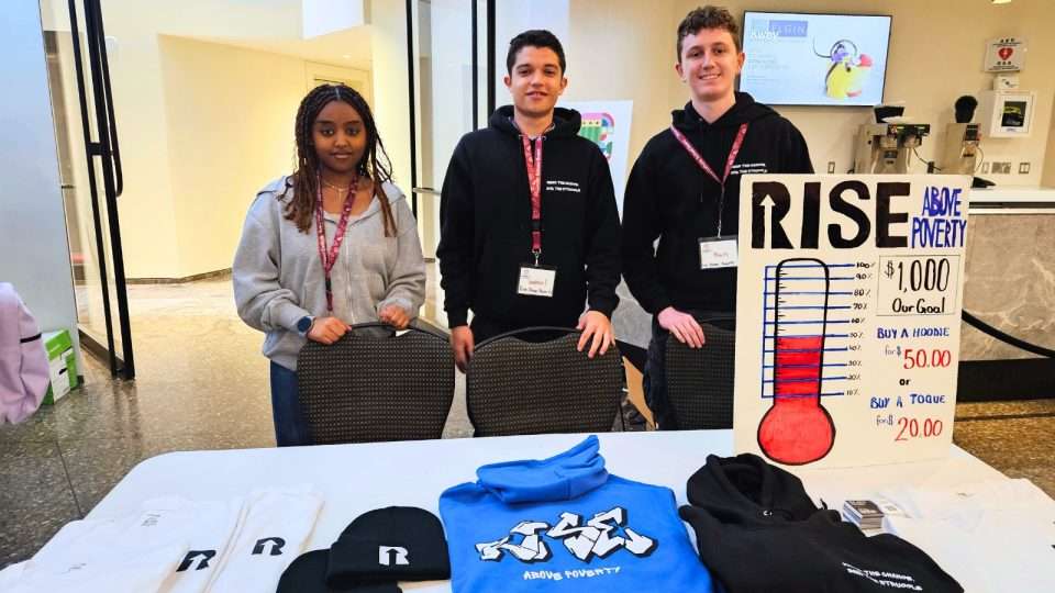 Students presenting their social entrepreneur project